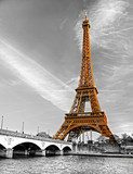 Parížska elegancia s nádychom farby