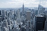 Výšky New Yorku v kancelárskom prostredí