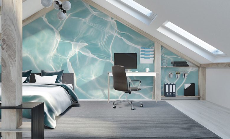 tyrkysova hladina vody s odlesky svetla fototapety do loznice fototapety demural